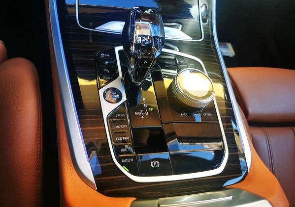BMW X5 cena 249900 przebieg: 105000, rok produkcji 2021 z Dobra małe 106